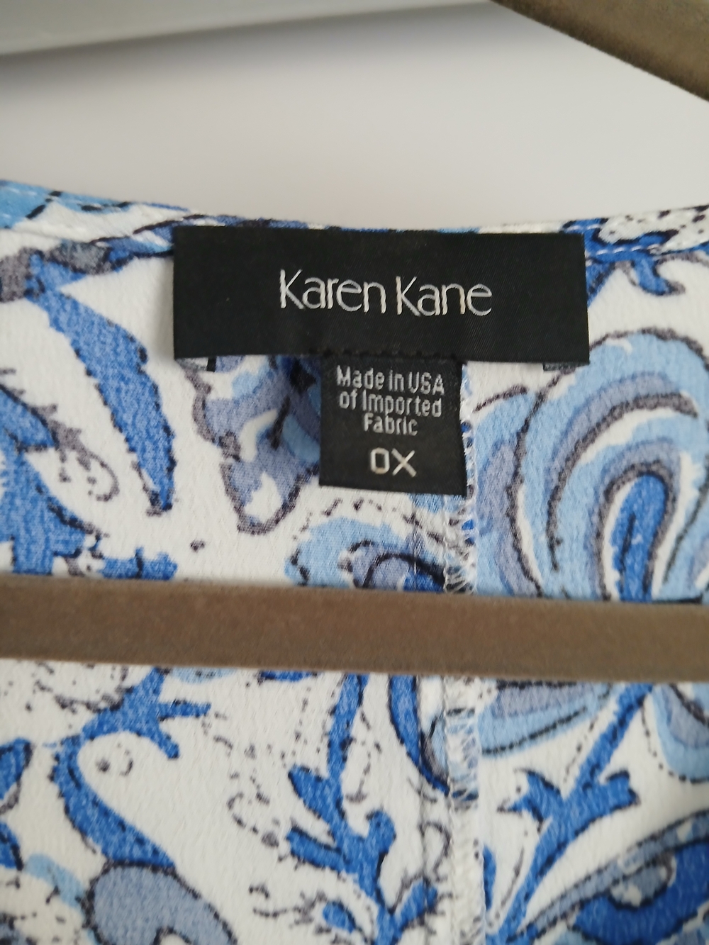 Karen Kane Blue Floral Pattern Tunic Top - Picture 2 of 4